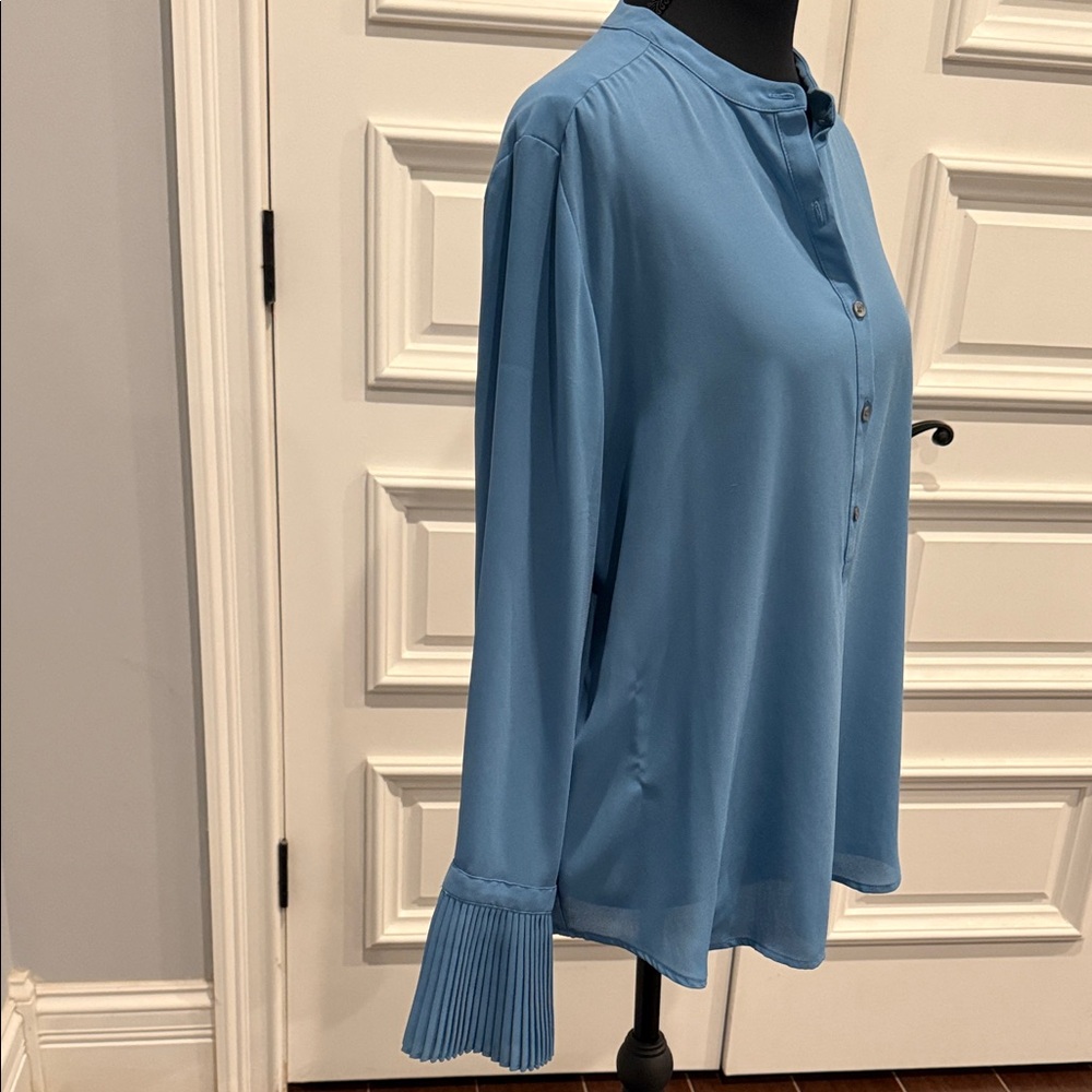 Ann Taylor Factory Sky Blue Pleated Cuff Blouse - Picture 4 of 6
